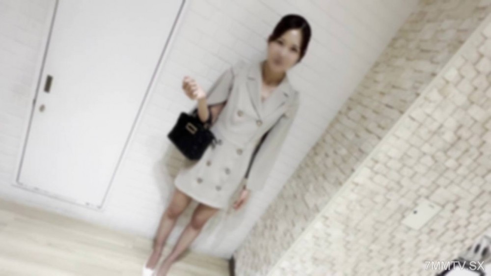 fc2-ppv 4595758 【秘蔵】最高クラスのファッションモデル超絶美女の美裸体。19歳にして圧倒的スタイルと洗練された美人モデル。 街行く男に美貌と美脚見せつけプチ露出&ファンとのオフパコSEX映像。 {